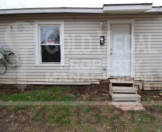 property at 711 W Avenue C