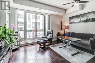 35 Hayden St in Toronto, ON - Building Photo - Building Photo