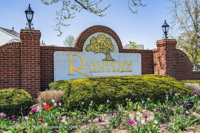 166 Tulip Ln in Freehold, NJ - Building Photo - Building Photo