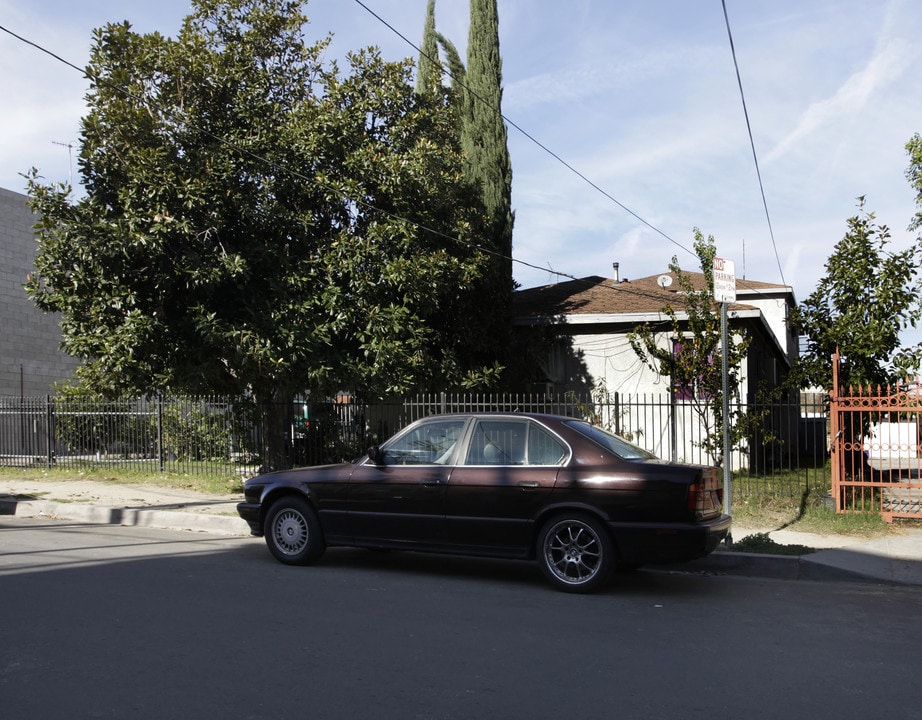 12045 Hart St in North Hollywood, CA - Building Photo