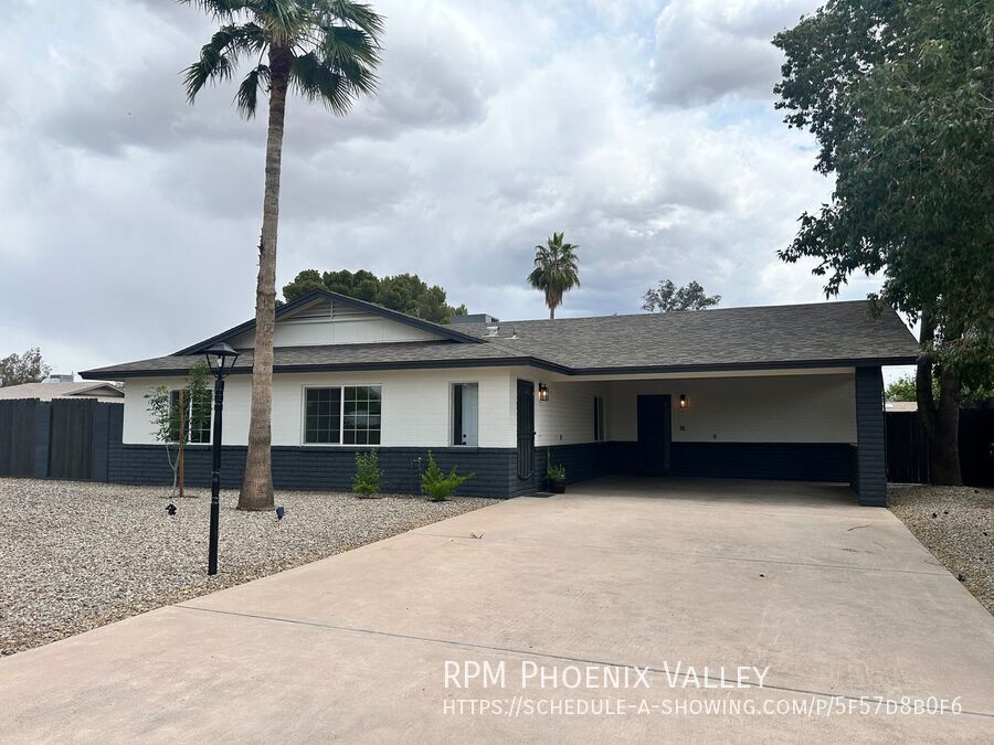 18001 N 43rd Way in Phoenix, AZ - Building Photo
