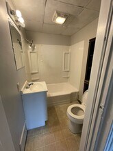 328 N 11th St-Unit -328 1/2 in New Castle, IN - Building Photo - Building Photo