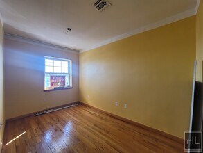 442 Sapphire St-Unit -3 in Brooklyn, NY - Building Photo - Building Photo