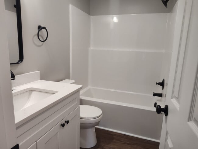 976 Beck Rd in Eden, NC - Building Photo - Building Photo