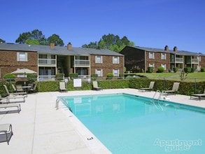East Gate Apartments in Meridian, MS - Building Photo - Building Photo