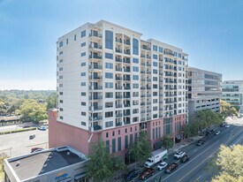 Tennyson Condos in Tallahassee, FL - Building Photo
