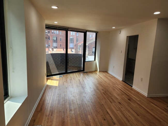 3222 Cherry Hill Ln NW, Unit #B1 in Washington, DC - Building Photo - Building Photo