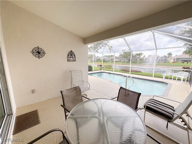 property at 8220 Ibis Cove Cir