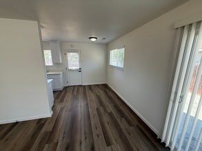 3021 Nottingham Ln in Merced, CA - Building Photo - Building Photo