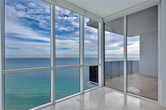 18201 Collins Ave, Unit 4008 in Sunny Isles Beach, FL - Building Photo - Building Photo