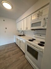 21 Swatling Rd in Latham, NY - Building Photo - Building Photo