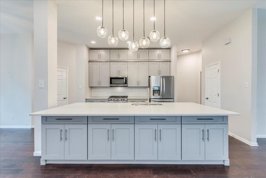 5712 Janabyrd Ln in Austin, TX - Building Photo