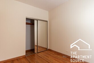 633 W Barry Ave, Unit 202 in Chicago, IL - Building Photo - Building Photo