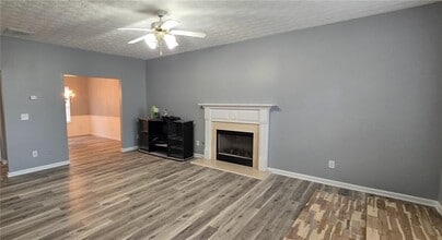 455 Hulan Way in Lawrenceville, GA - Building Photo - Building Photo