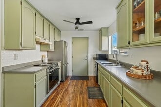 4895 Summit View Ct in Diamond Springs, CA - Building Photo - Building Photo