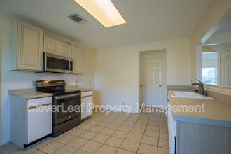 1045 Stone Trail in New Braunfels, TX - Building Photo - Building Photo