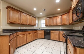 5033 Stepney Ct in Fayetteville, AR - Building Photo - Building Photo