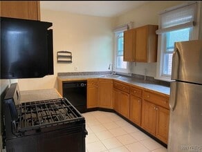 548 Potomac Ave in Buffalo, NY - Building Photo - Building Photo