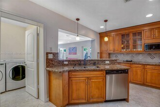 4710 NE 18th Terrace in Fort Lauderdale, FL - Building Photo - Building Photo