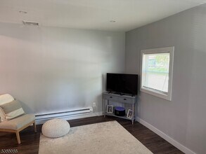41 New St in Nutley, NJ - Building Photo - Building Photo