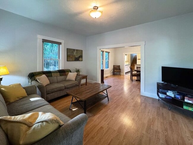 346 N Grand St in Eugene, OR - Building Photo - Building Photo