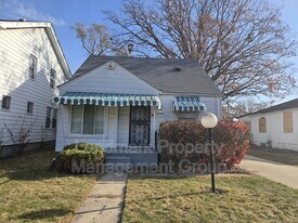 19960 Wisconsin St in Detroit, MI - Building Photo