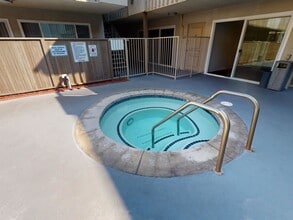 Castellana 3 in Torrance, CA - Building Photo - Building Photo