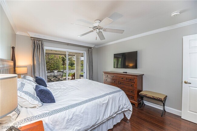 property at 1073 N Alhambra Cir