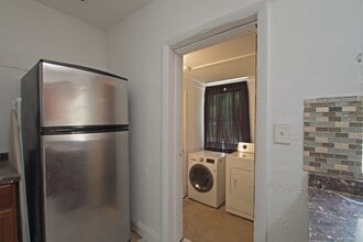 1038 NW 7th Ave in Fort Lauderdale, FL - Building Photo - Building Photo