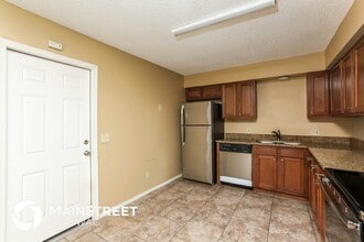 441 S Sparkman Ave in Orange City, FL - Foto de edificio - Building Photo