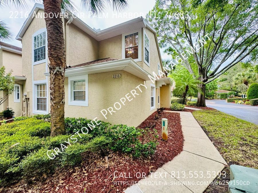2216 Andover Cir in Palm Harbor, FL - Building Photo