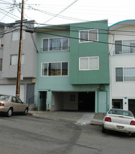 73 Lausanne Ave in Daly City, CA - Building Photo - Building Photo