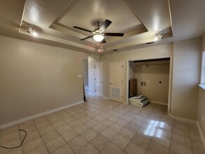 2202 Blaine St in Laredo, TX - Building Photo - Building Photo