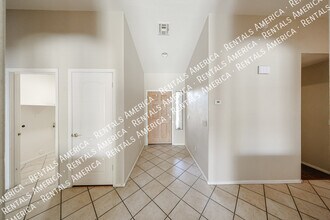 1623 E Wildhorse Pl in Chandler, AZ - Building Photo - Building Photo