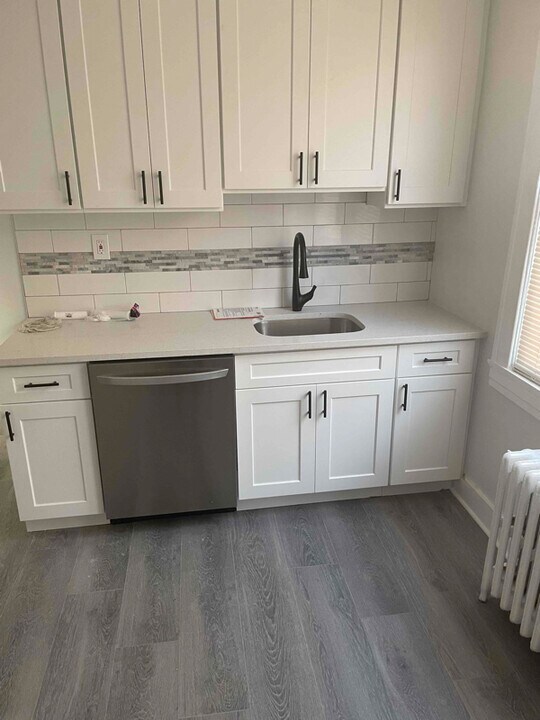 106 Lockwood Ave-Unit -3 in Yonkers, NY - Building Photo