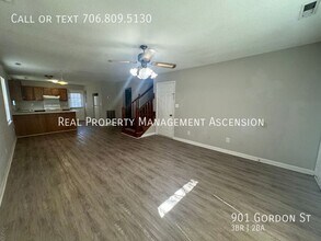 901 Gordon St in Chickamauga, GA - Building Photo - Building Photo