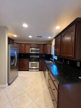 155 Coventry Dr in Henderson, NV - Building Photo - Building Photo