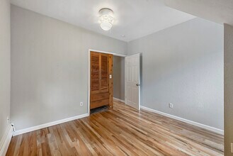 2043 Carroll Ave in St. Paul, MN - Building Photo - Building Photo