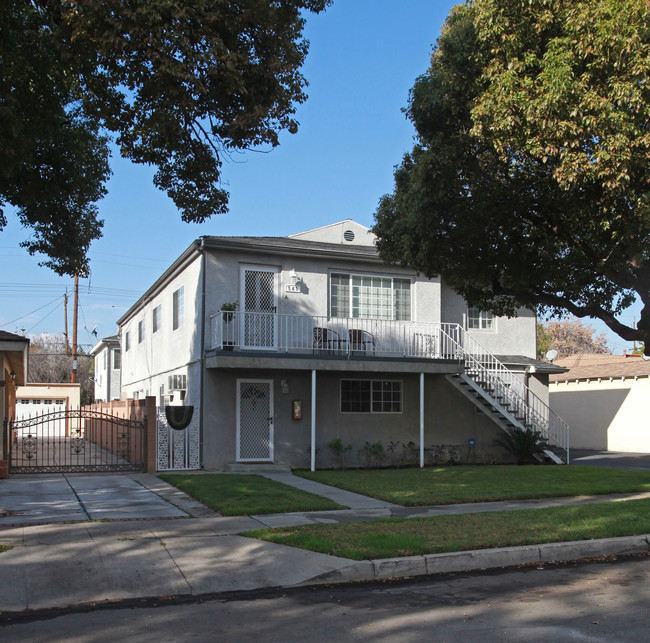 541 N Shelton St in Burbank, CA - Building Photo - Building Photo