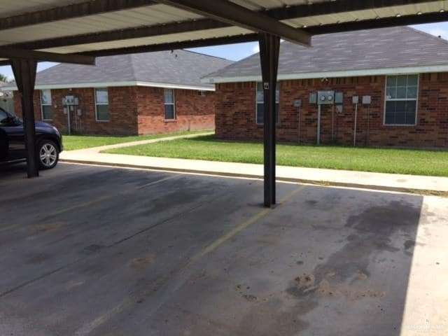 16 West Dr in Edinburg, TX - Building Photo - Building Photo