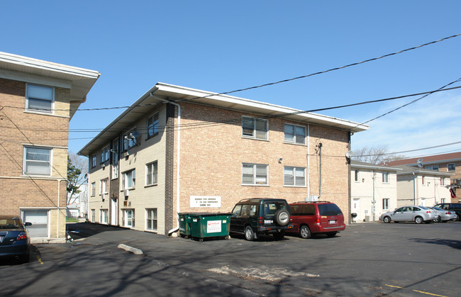 2025-2027 N 19th Ave in Melrose Park, IL - Foto de edificio - Building Photo