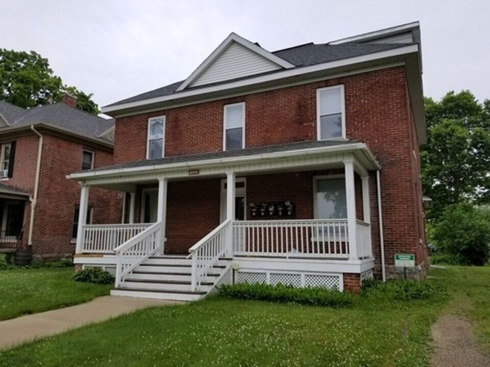 1323 S 8th St in Goshen, IN - Building Photo