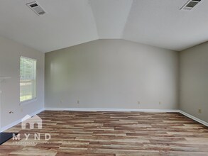 206 Brandon Ridge Cir in Stockbridge, GA - Building Photo - Building Photo