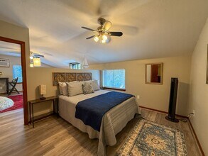 2710 E Gonzalez St in Pensacola, FL - Building Photo - Building Photo