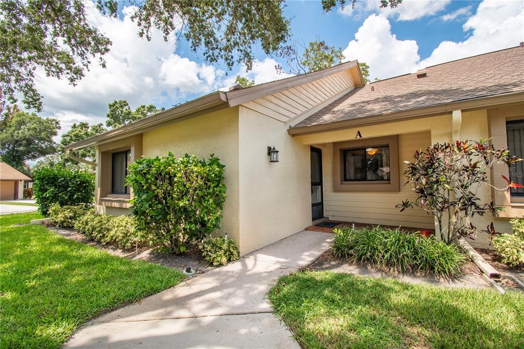 2573 Oakleaf Ln in Clearwater, FL - Building Photo