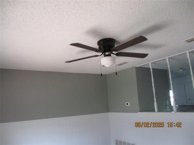 605 Avondale Dr in Merkel, TX - Building Photo
