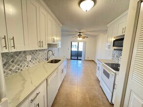 5797 Doris Ct in Delray Beach, FL - Building Photo - Building Photo