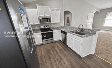 136 Pitts Griffin Drive in Madison, AL - Building Photo - Building Photo