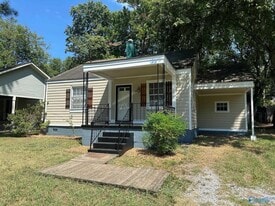 1915 Vanderbilt Cir SW in Huntsville, AL - Building Photo