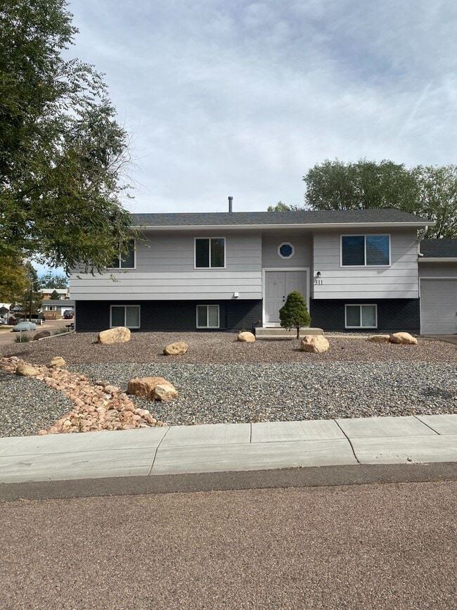 311 De La Vista St in Colorado Springs, CO - Building Photo - Building Photo